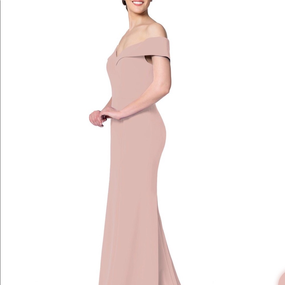 New Azazie dress in dusty rose color. Alice style